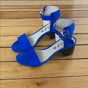 Unisa blue small heels worn once